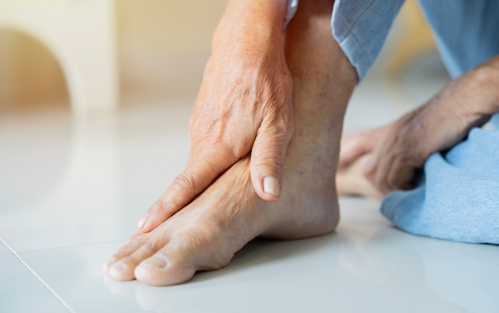 Importanța verificării regulate a picioarelor pentru persoanele cu diabet